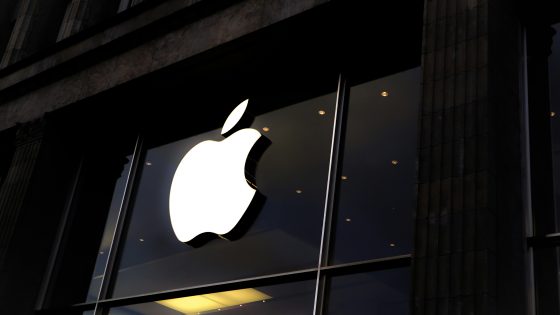 Alors que DeepSeek menace les géants de l'IA, Apple pourrait même en tirer profit