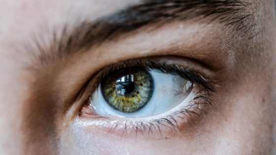 Eine neue Lösung für altersbedingte Weitsichtigkeit ohne Brille?